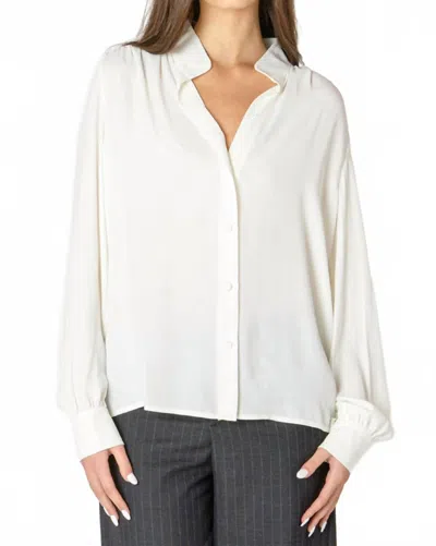 Dex Relaxed Button Front Blouse In Off White
