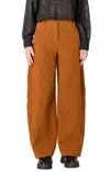 Dex Run Barrel Pants In Espresso In Orange