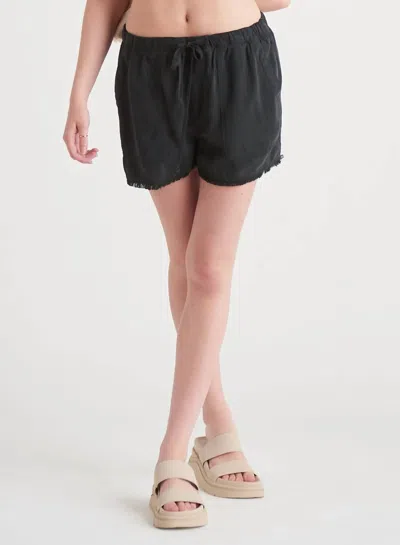 Dex Sp22 Tencel Frayed Hem Short In Black