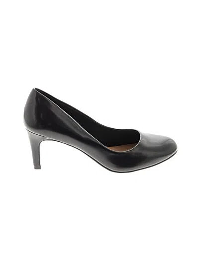 Pre-owned Dexflex Flats In Black