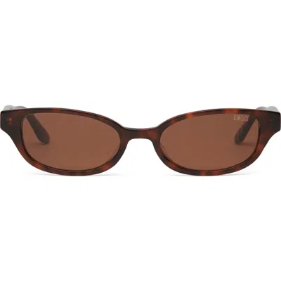 Dezi Gia Rectangular Gradient Sunglasses In Brown
