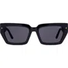 Dezi Switch 55mm Square Sunglasses In Black