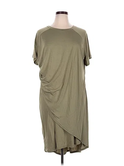 Pre-owned Dg^2 By Diane Gilman Casual Dress In Green