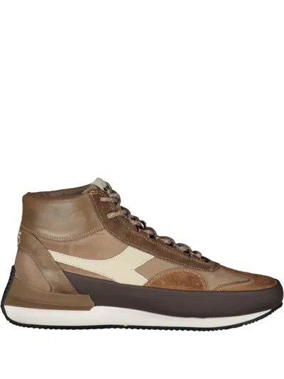 Diadora Leather Sneakers In 褐色