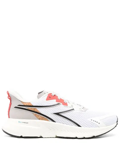 Diadora Mythos Blushield Volo 4 Sneakers In White