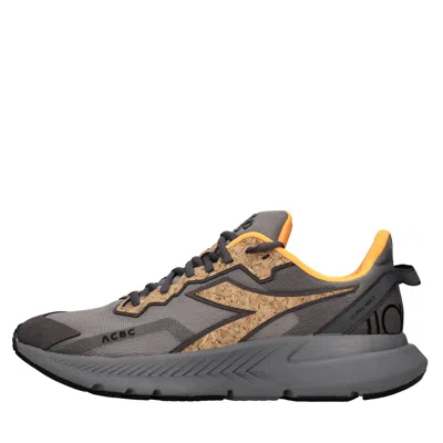 Diadora Sneakers Grey In Grigio Neri E Grigi
