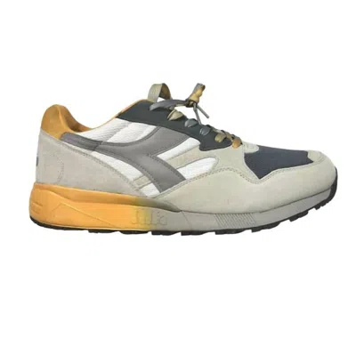 Diadora Unisex - Speckled Running Shoes In White