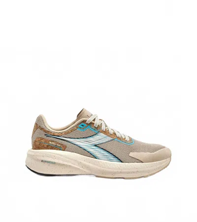 Diadora Women's Mythos Blushield Volo 5 2030 Sneaker In Beige/ Whisper White In Neutral