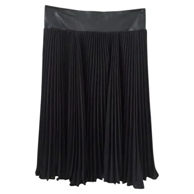Pre-owned Diane Von Furstenberg Black Pleated Skirt By  With A Faux Leather Belt