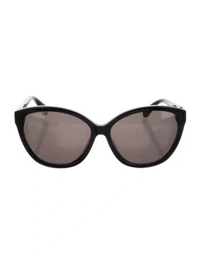 Pre-owned Diane Von Furstenberg Cat-eye Tinted Sunglasses In Black