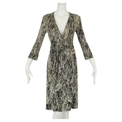 Pre-owned Diane Von Furstenberg Dvf Vintage Silk Jersey Black And White Leaf Print Wrap Dress – Xs - S, 2000s