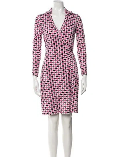 Pre-owned Diane Von Furstenberg Graphic Print Robe In Pink