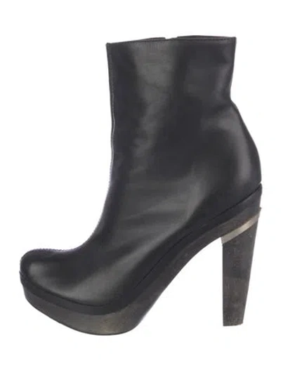 Pre-owned Diane Von Furstenberg Leather Boots In Black