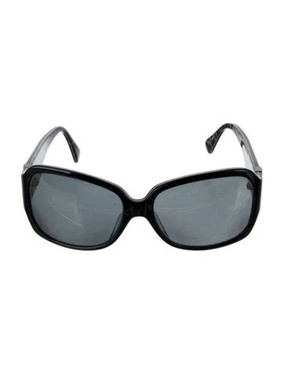 Pre-owned Diane Von Furstenberg Oversize Tinted Sunglasses In Black