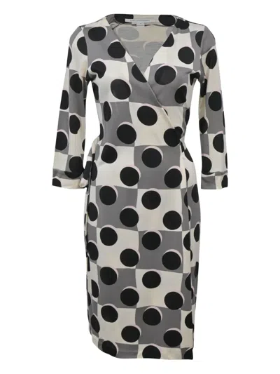 Pre-owned Diane Von Furstenberg Polka Dot Wrap Dress In White