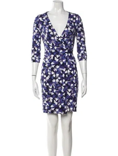 Pre-owned Diane Von Furstenberg Printed Robe In Purple