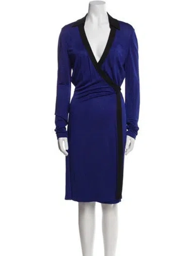 Pre-owned Diane Von Furstenberg Robe In Blue