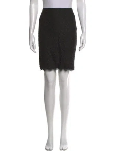 Pre-owned Diane Von Furstenberg Scalloped Accent Knee-length Skirt In Black