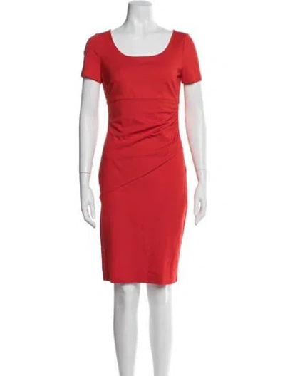 Pre-owned Diane Von Furstenberg Scoop Neck Knee-length Dress In Red