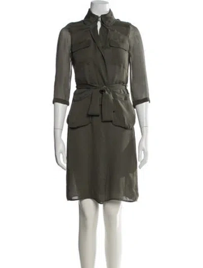 Pre-owned Diane Von Furstenberg Silk Robe In Green