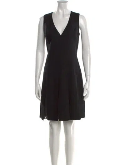 Pre-owned Diane Von Furstenberg V-neck Knee-length Dress In Black