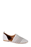 Diba True Papy Russ Perforated Flat In Off White