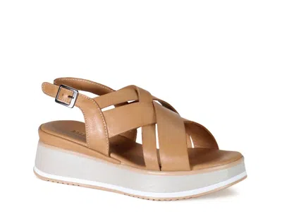 Diba True Pipp En Wedge Sandal In Brown