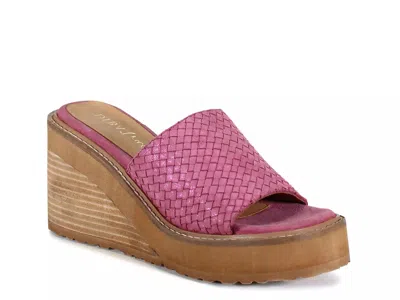 Diba True Stare Down Wedge Sandal In Pink