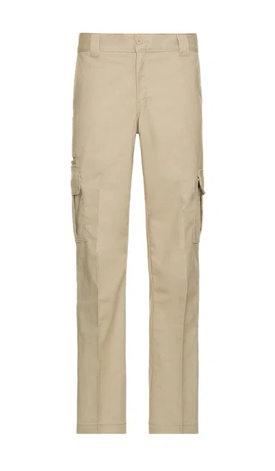 Dickies Regular Fit Straight Leg Cargo Pant In Desert Sand