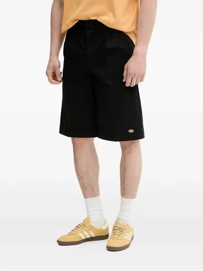 Dickies Pleated Logo Shorts In Black