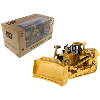 Diecast Masters 1 By 50 Scale Diecast Track Type Tractor For Cat Caterpillar D11r Model