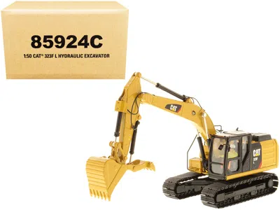 Diecast Masters Cat Caterpillar 323f L Hydraulic Excavator With Thumb And Operator "core Classics Series" 1/50 Dieca