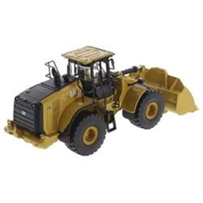 Diecast Masters Cat Caterpillar 972 Xe Wheel Loader With Operator High Line Series 1-50 Diecast Model, Yellow