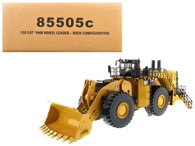 Diecast Masters Cat Caterpillar 994k Wheel Loader With Rock Bucket And Operator "core Classics" Series 1/50 Diecast  In Yellow