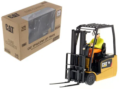 Diecast Masters Cat Caterpillar Ep16(c)pny Lift Truck With Operator "core Classics Series" 1/25 Diecast Model By Die