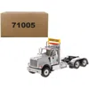 Diecast Masters International Hx520 Day Cab Tandem Tractor 1-50 Diecast Model, Light Grey