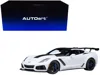 Diecast Model Autoart 2019 Chevrolet Corvette C7 Zr1 Arctic White With Carbon Top 1/18 Model Car By Autoart