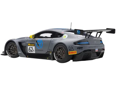 Diecast Model Autoart Aston Martin Vantage V12 Gt3 #62a J. Dennis - M. Vaxiviere - M. Kirchhoefer Team R-motorsport Bathur In Gray