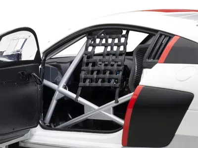 Diecast Model Autoart Audi R8 Fia Gt Gt3 #1 2016 Geneva Presentation Car 1/18 Model Car By Autoart In Black