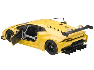 Diecast Model Autoart Lamborghini Huracan Gt3 Yellow With Pearl Effect / Giallo Into 1/18 Model Car By Autoart In Burgundy
