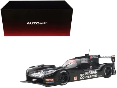 Diecast Model Autoart Nissan Gt-r Lm Nismo 2015 Test Car #23 1/18 Model Car By Autoart In Black