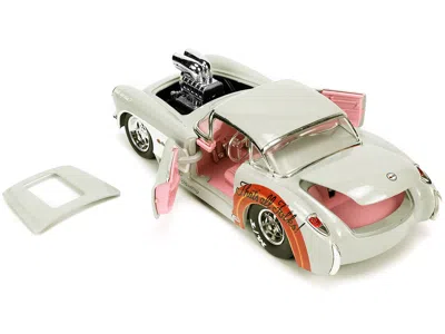 Diecast Model Jada 1957 Chevrolet Corvette Beige With Pink Interior With Bugs Bunny Figure "looney Tunes" "hollywood Ri In White