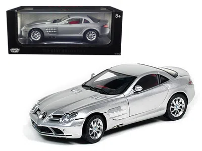 Diecast Model Motormax Mercedes Mclaren Slr Silver With Red Interior 1/12 Diecast Model Car By Motormax In Purple