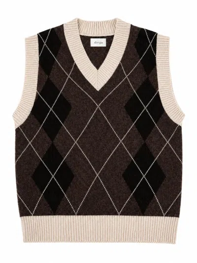 Diega Luxuriously Soft Wool-blend Sweater In Brown
