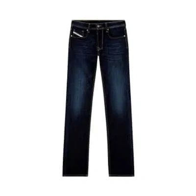 Diesel 1985 Larkee 009zs Straight Stretch Jeans In Blue