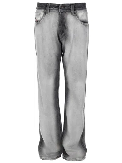 Diesel 1985 Larkee-fsi1 Faded Grey Jeans In Gray