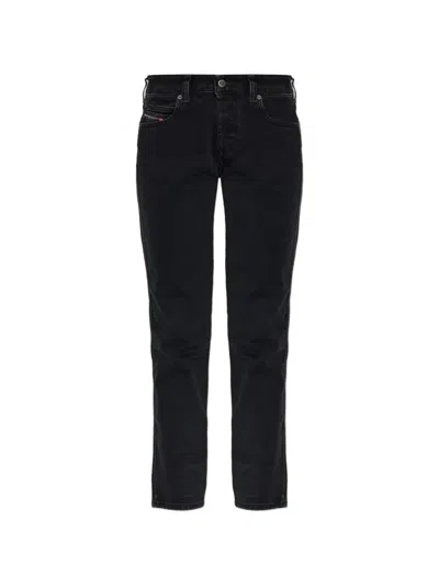 Diesel 1992 D-jiann Logo-patch Jeans In Black