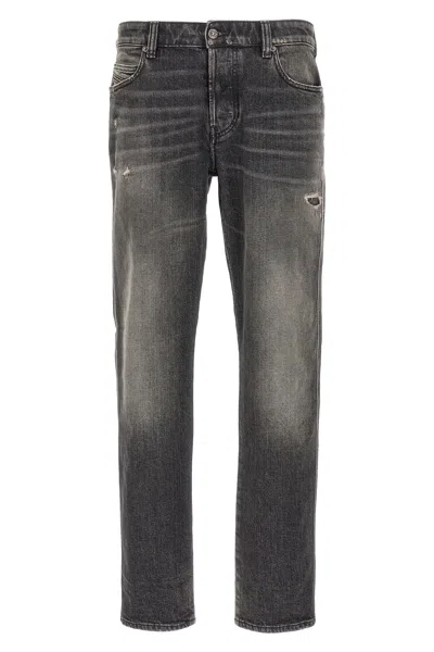 DIESEL '1993 D-VYL' JEANS