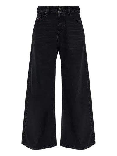Diesel 1996 D-sire L.32 Pantaloni In Black