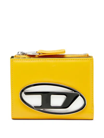 Diesel 1dr Oval D Bi-fold Wallet In Yellow